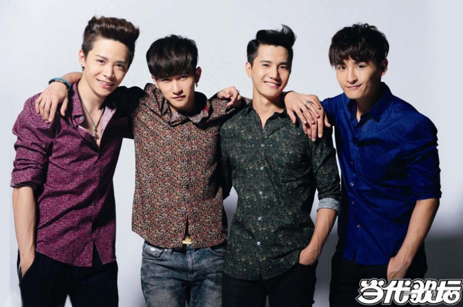 国内男子演唱组合至上励合成员时尚大片