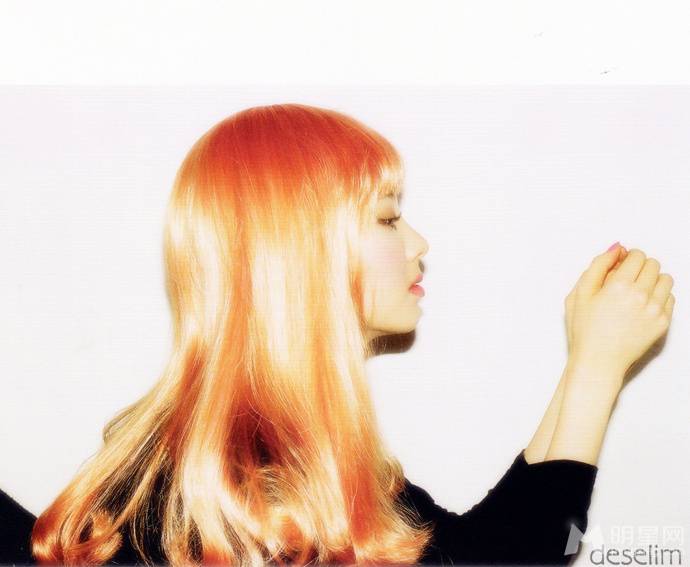 少女时代徐珠贤写真尽显个性魅力