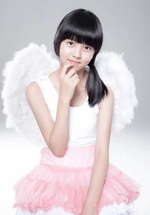 韩剧想你金素贤韩服写真图片