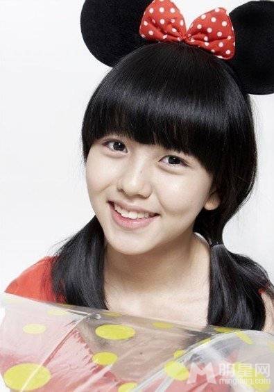 韩剧想你金素贤韩服写真图片