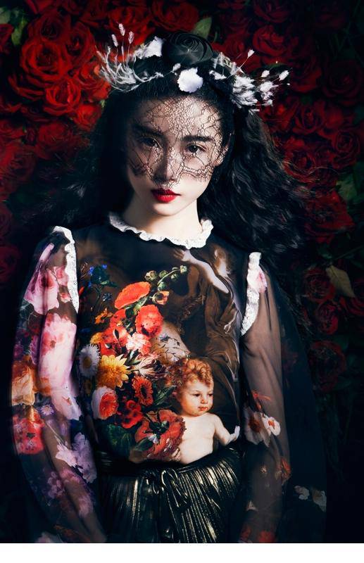 张辛苑复古妆容冷艳写真图片