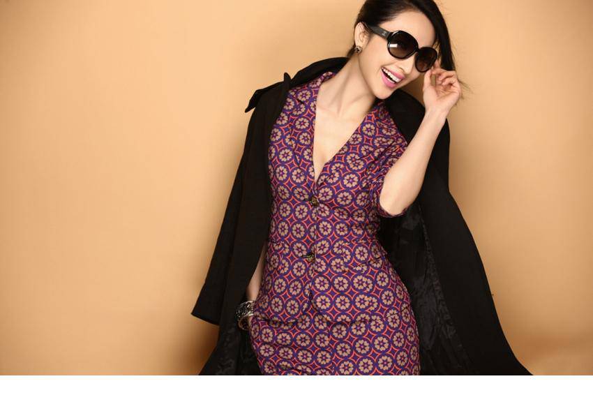 内地女星张俪性感冷艳深V诱惑照