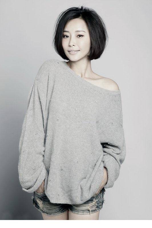 大陆短发女明星张曦文初春写真图片