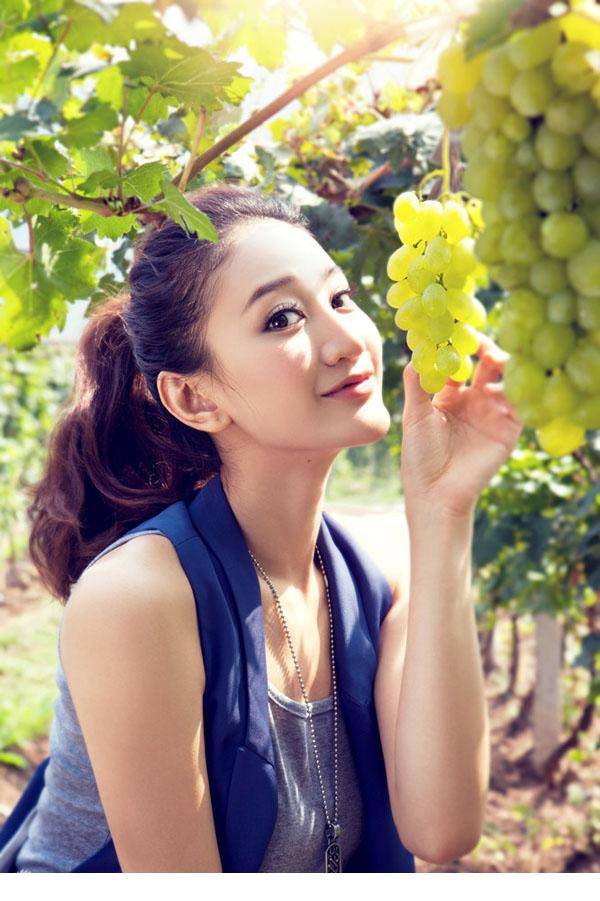 氧气美女明星曾泳醍清新可人图片