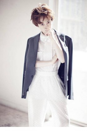 孙俪时尚中性帅气短发写真