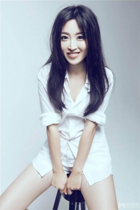 女明星李乔西慵懒可爱写真集