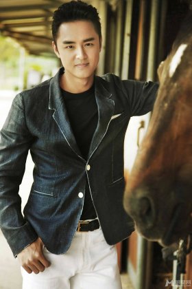 台湾明星明道帅气绅士图片