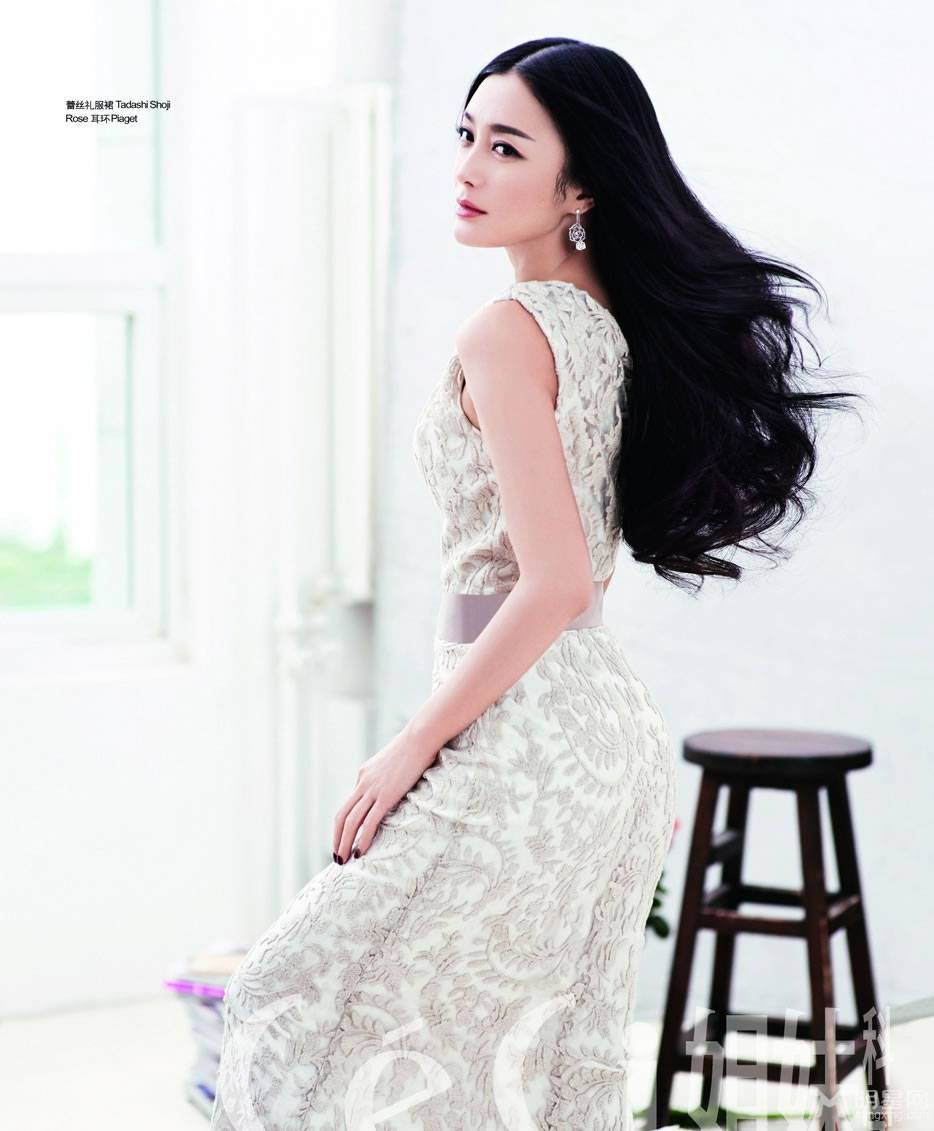 漂亮女星秦岚优雅写真图片