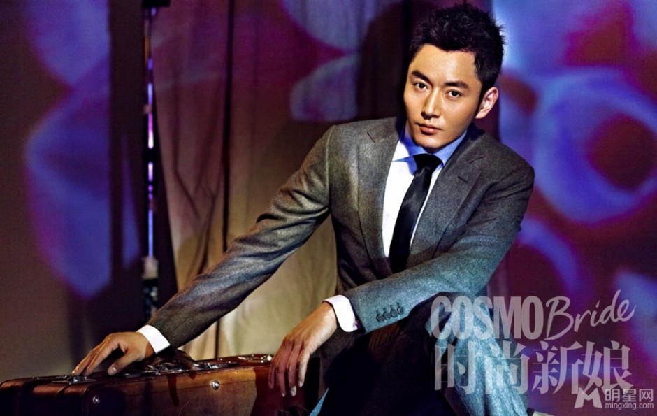 男明星李学东最帅西服写真照