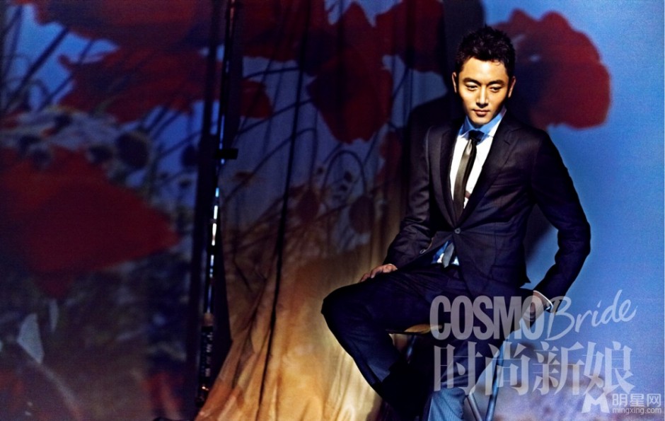 男明星李学东最帅西服写真照