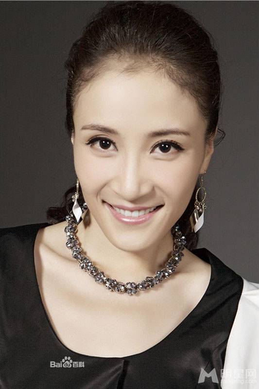 内地明星李莎轻熟女诱惑写真