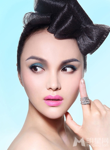 中国女演员姚美伊的性感图片