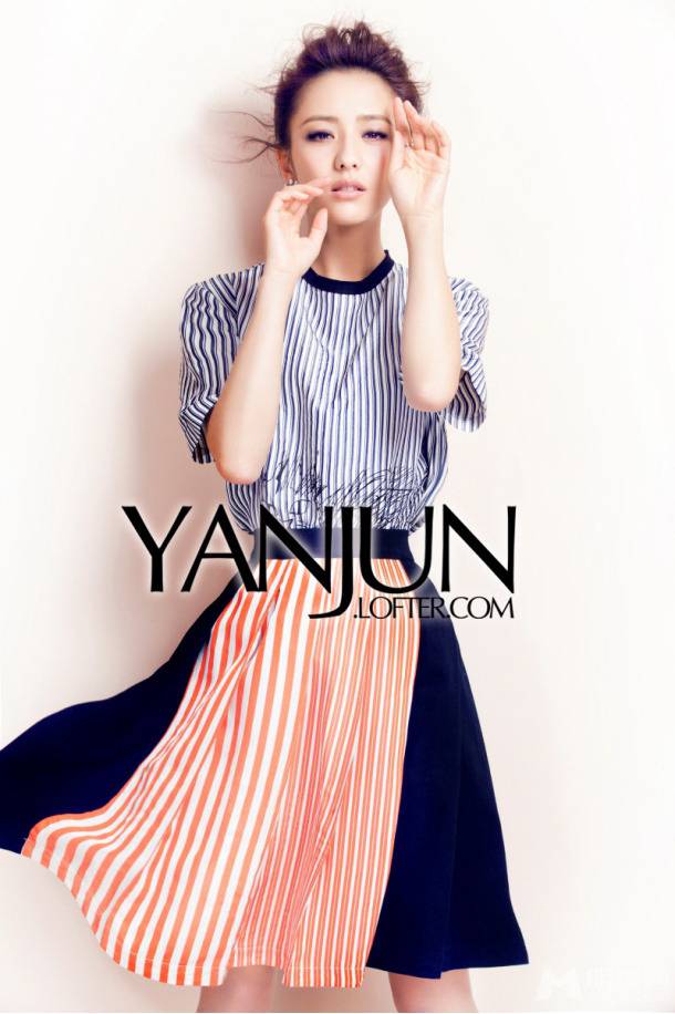 新疆女明星佟丽娅娇俏可人写真照