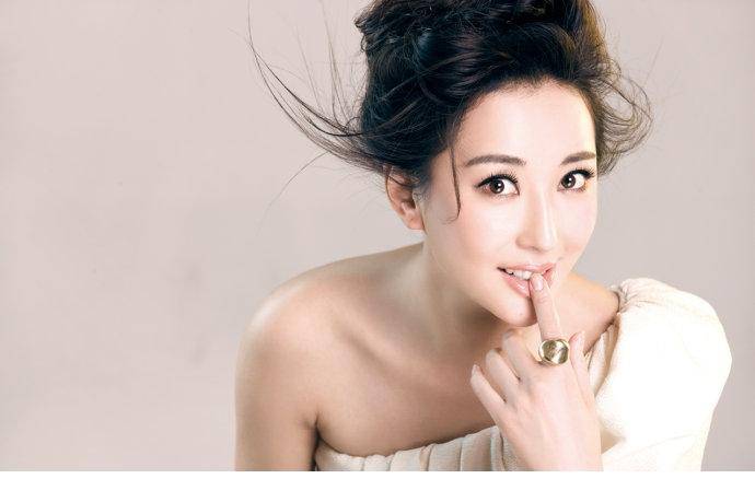 美女明星杜若溪性感写真图