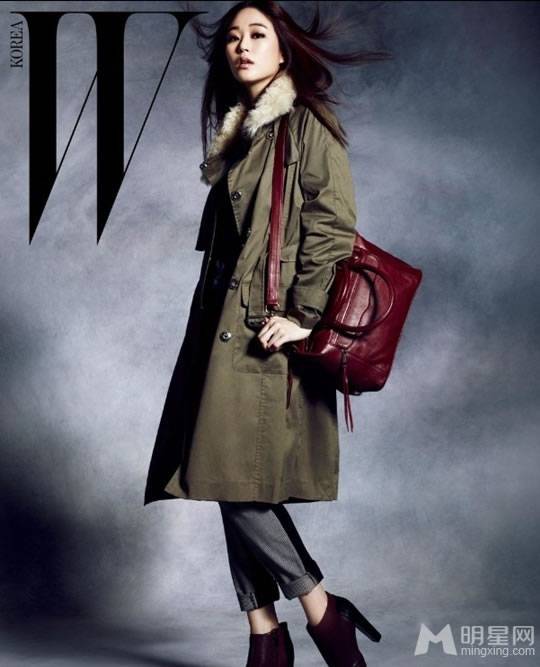 韩国明星金孝珍时尚性感写真