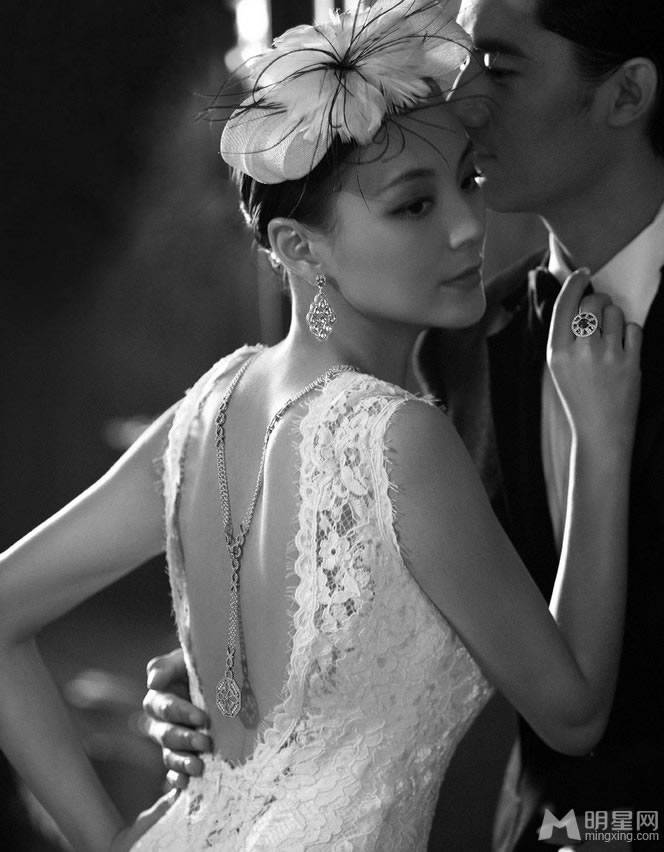 毛林林时尚复古造型性感图片