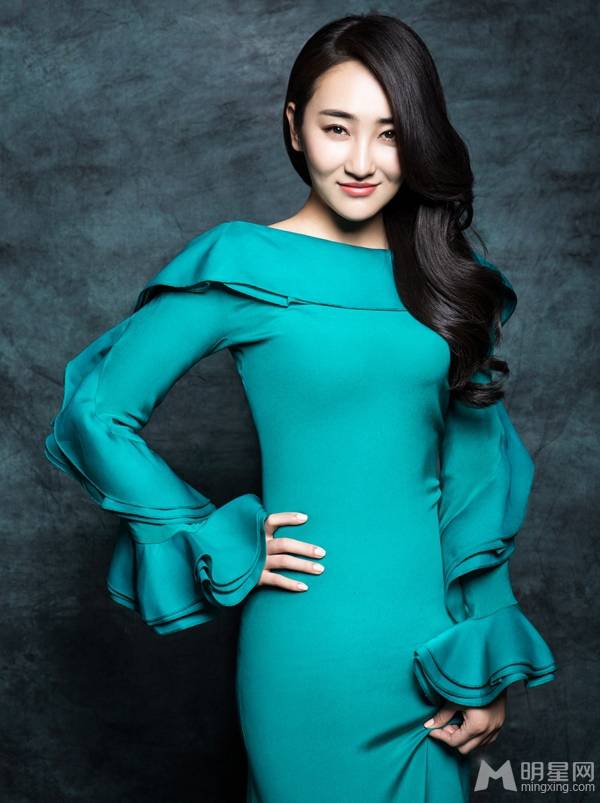 古典气质明星高姝瑶冷艳写真图片