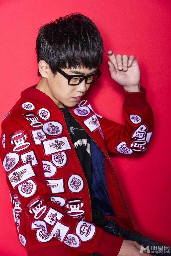 快乐男声刘心时尚写真图片