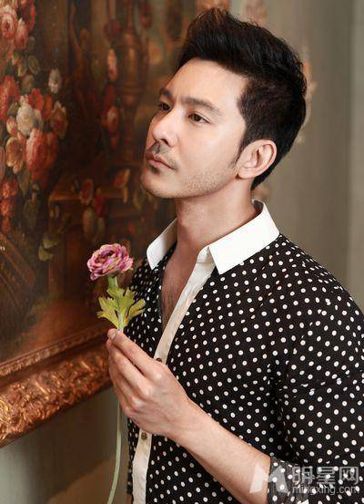 新加坡男演员立威廉帅气图片