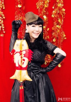 歌手吴莫愁2016新春图片