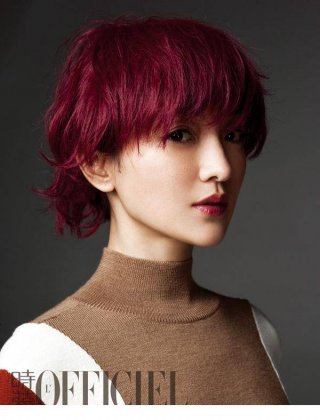 影视演员周迅红色精灵短发写真