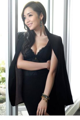 台湾明星侯佩岑代言内衣图片