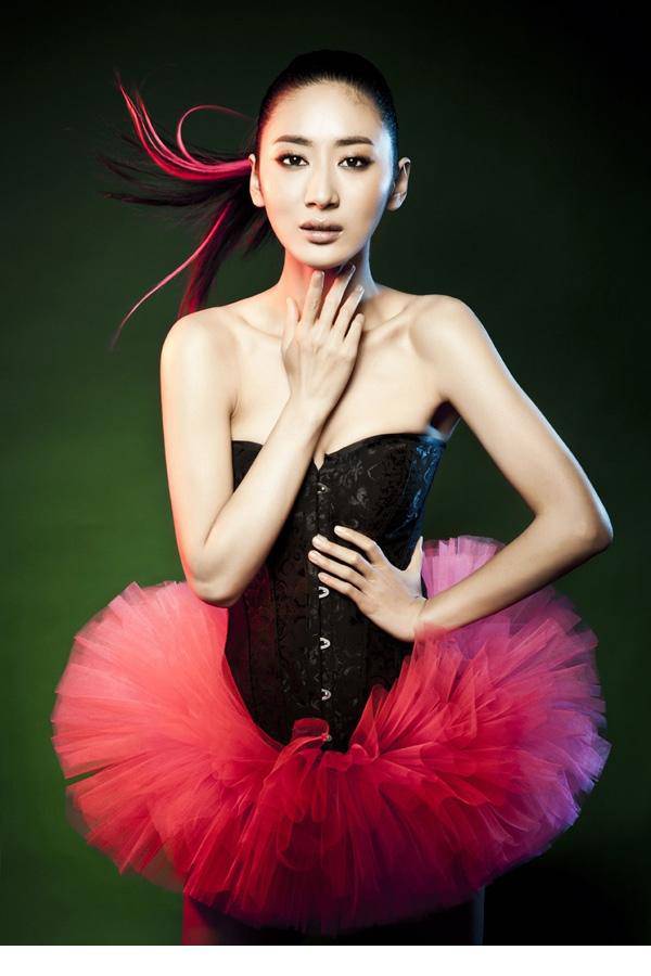 郭珍霓性感百变舞娘高清图片