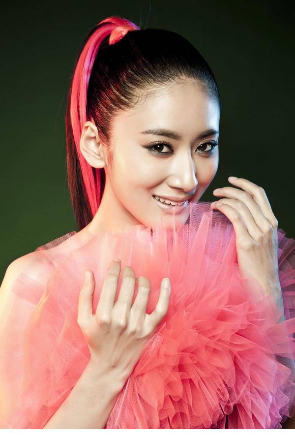 郭珍霓性感百变舞娘高清图片