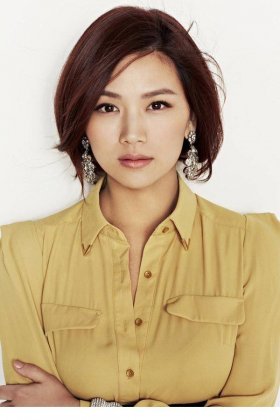 影视演员曹曦文轻熟女穿衣搭配