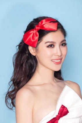 后厨小美银雪最新写真图片