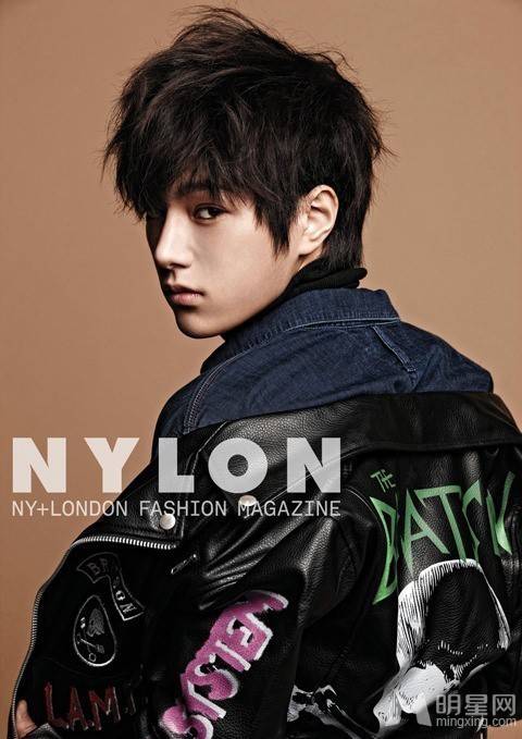 韩国男明星帅哥金明洙写真图片