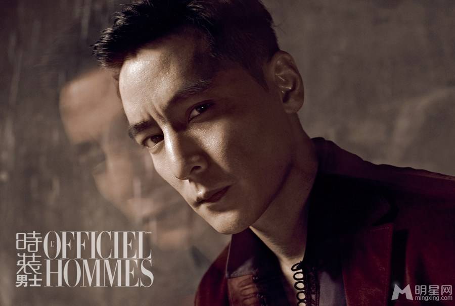 中国国民男神吴彦祖眼神冷峻深沉内敛