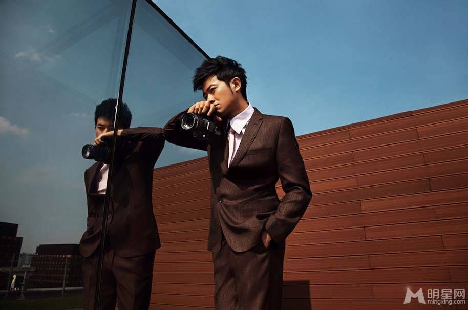 电影演员任泉时尚大片展型男魅力