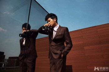 电影演员任泉时尚大片展型男魅力