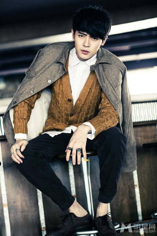 高颜值的男明星秋冬服饰时尚大片