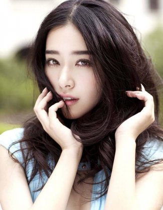 内地气质女演员阚清子唯美性感写真大片