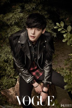 韩国巨星李钟硕秋季写真变身时尚潮男