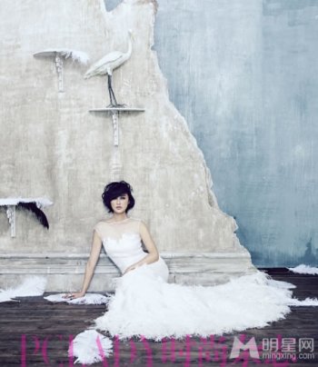 新闺蜜时代演员张歆艺时尚造型夺眼球