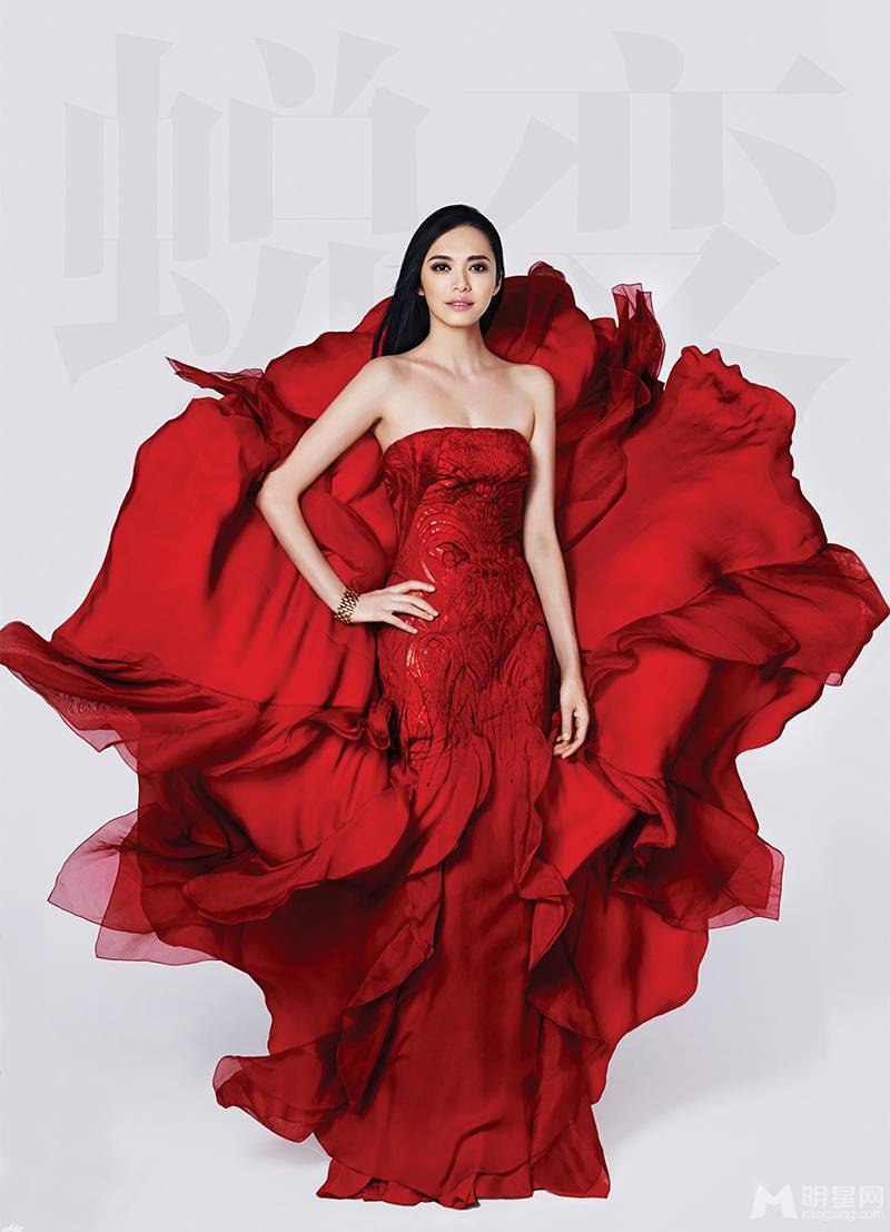 大嘴女明星姚晨时尚写真图片