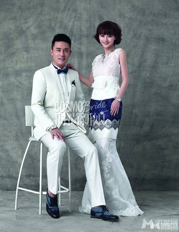 杜淳姚笛写真甜蜜依偎尽显幸福