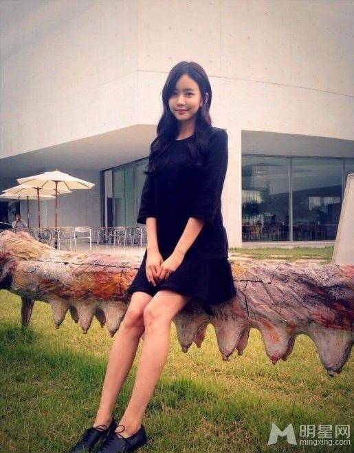 2016韩国人气女星金宝凛魅惑写真