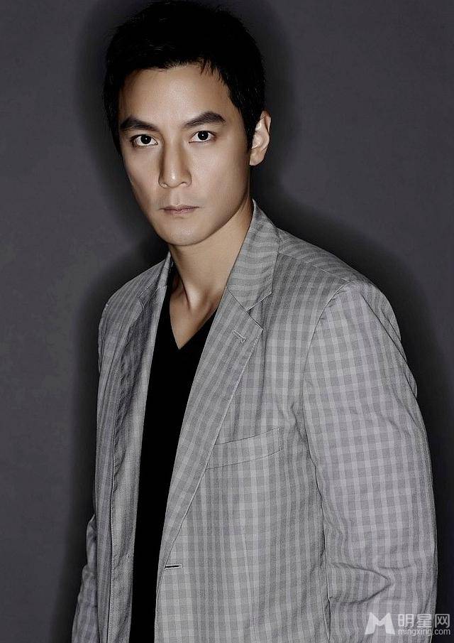 魔兽电影演员吴彦祖凸显冷峻型男魅力