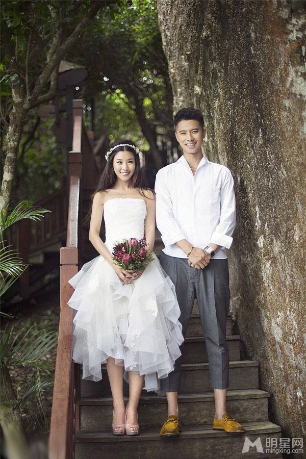 王雷李小萌婚纱照图片唯美浪漫