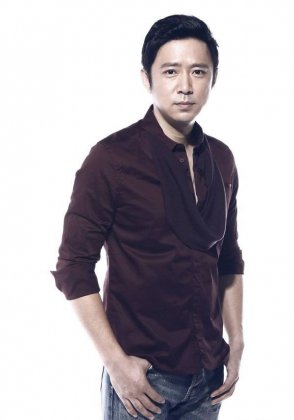 王一楠老公高鑫尽展都市熟男魅力