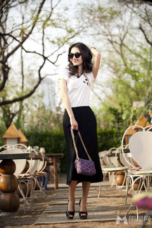 影视演员王丽坤时尚优雅写真照