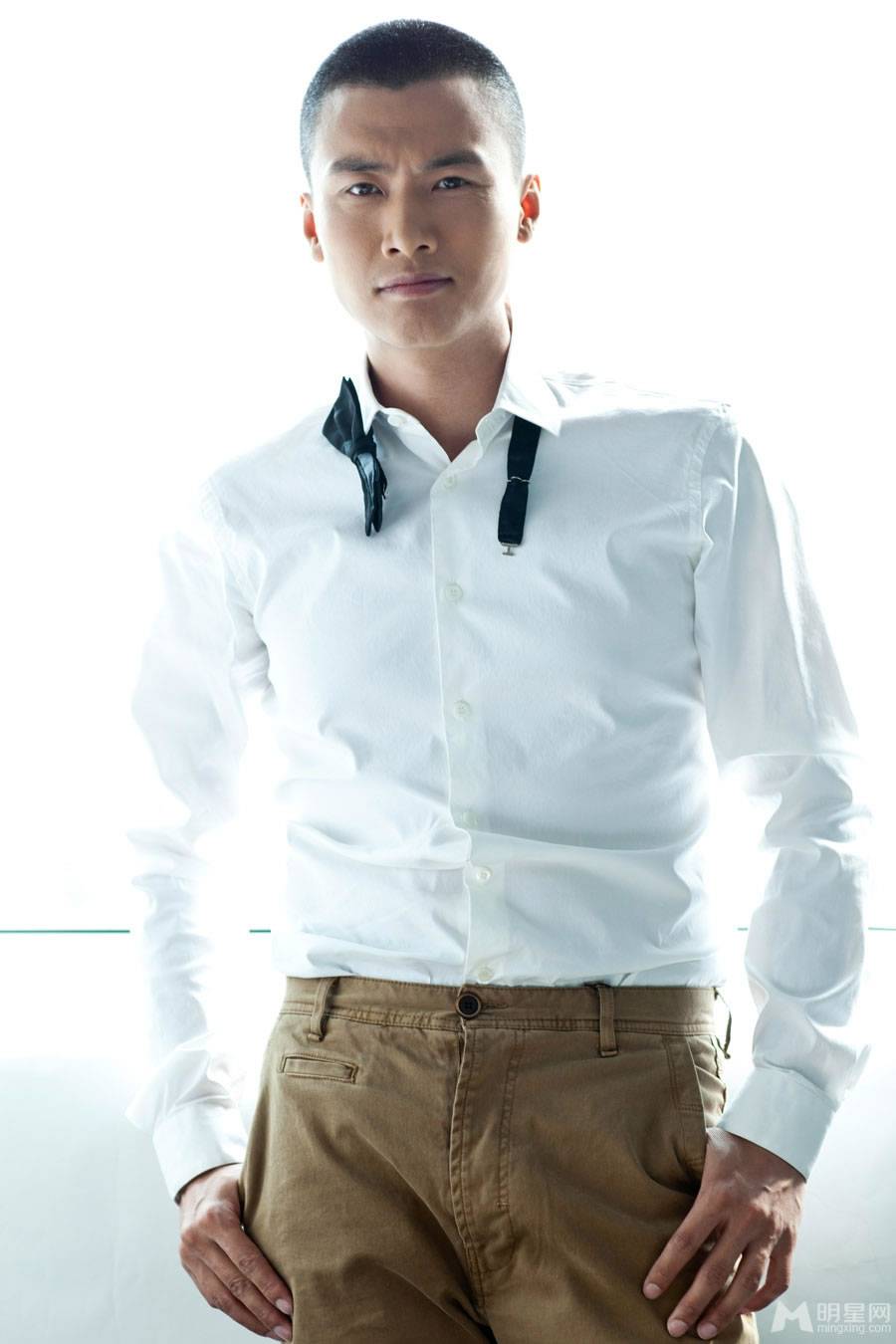 中国优秀男演员于滨最新时尚写真