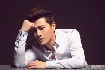 薰衣草电视剧许绍洋尽显都市儒雅气质