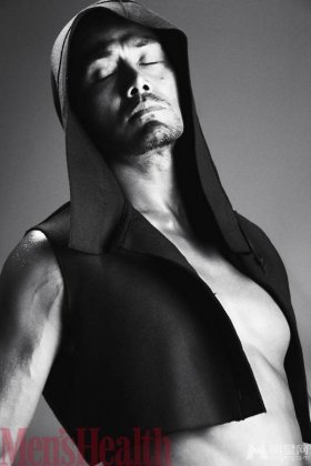 小品演员邵兵尽显帅气型男魅力