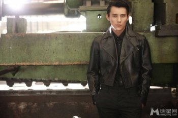 未婚狮子座男明星朱文超俊朗帅气写真