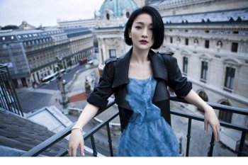 影视演员周迅时尚大气写真照